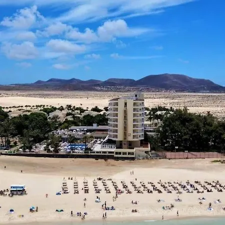 Central With Terrace & Palm Trees 25mb Wifi * Corralejo
